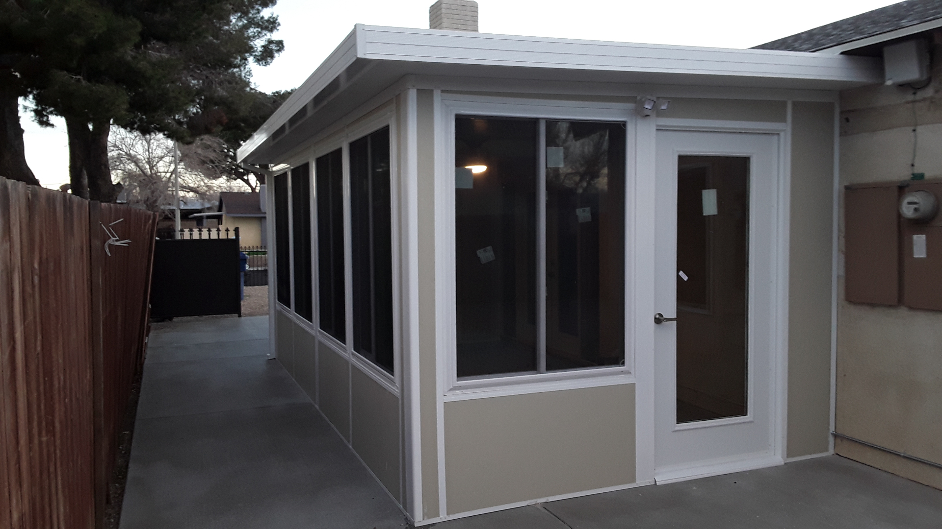 Freestanding Studio Sunroom